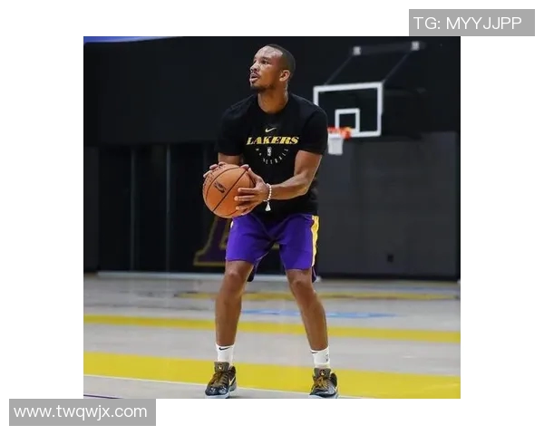 广州网球队防守体系解析与战术应用研究